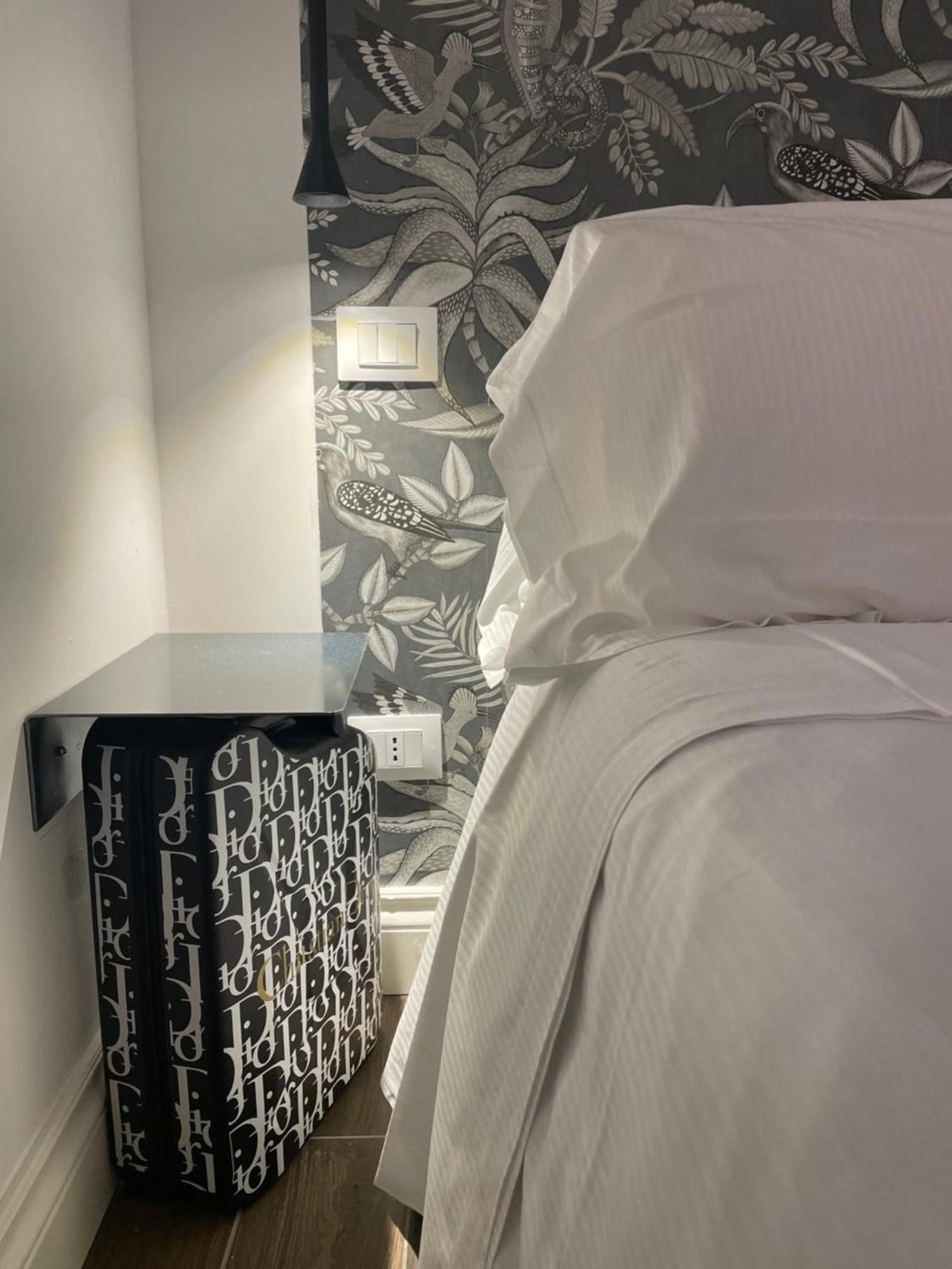 Ginevra Boutique Rooms - Palazzo Leosini - Residenze D'Epoca LʼAquila Exterior foto