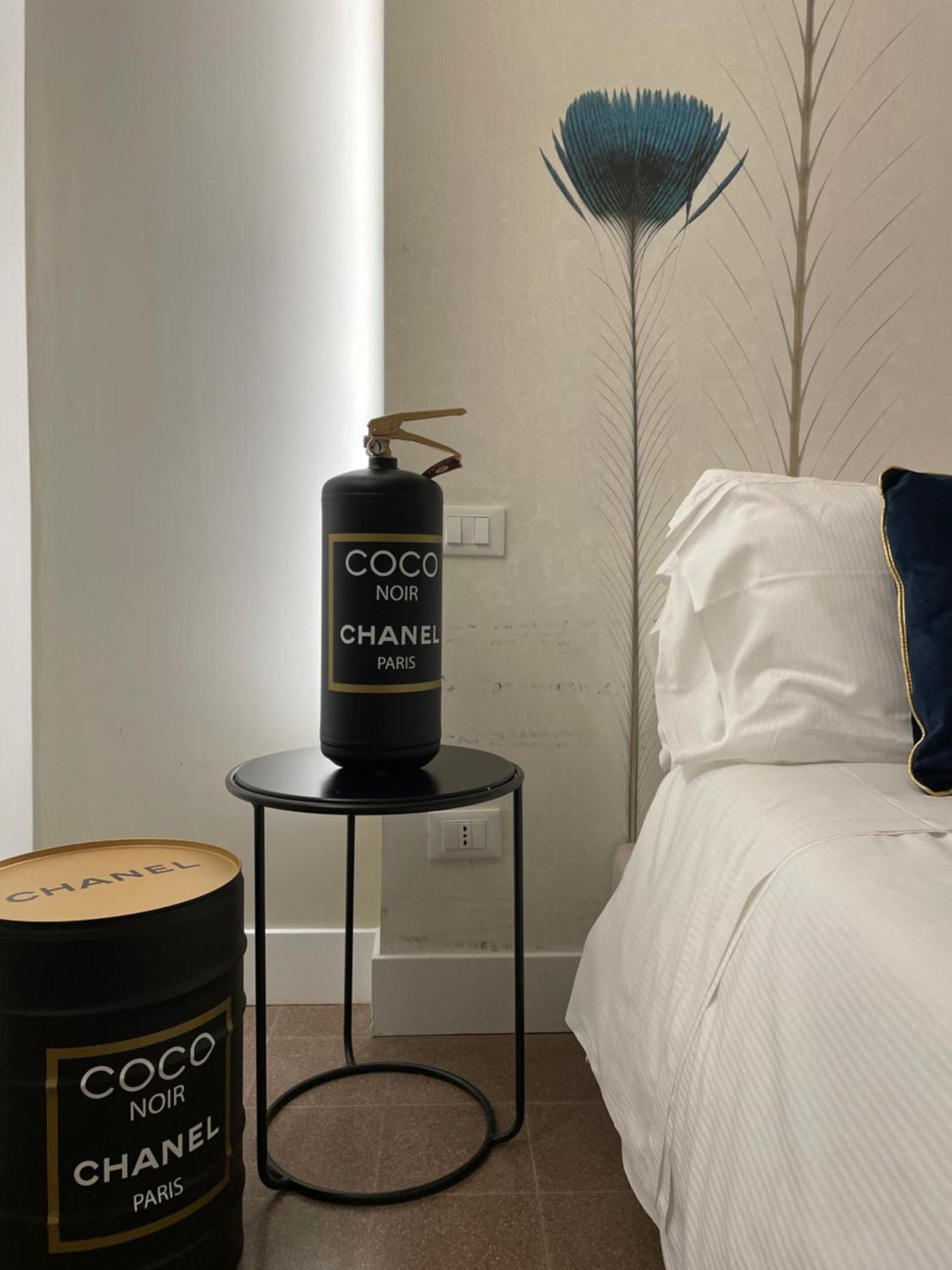 Ginevra Boutique Rooms - Palazzo Leosini - Residenze D'Epoca LʼAquila Exterior foto